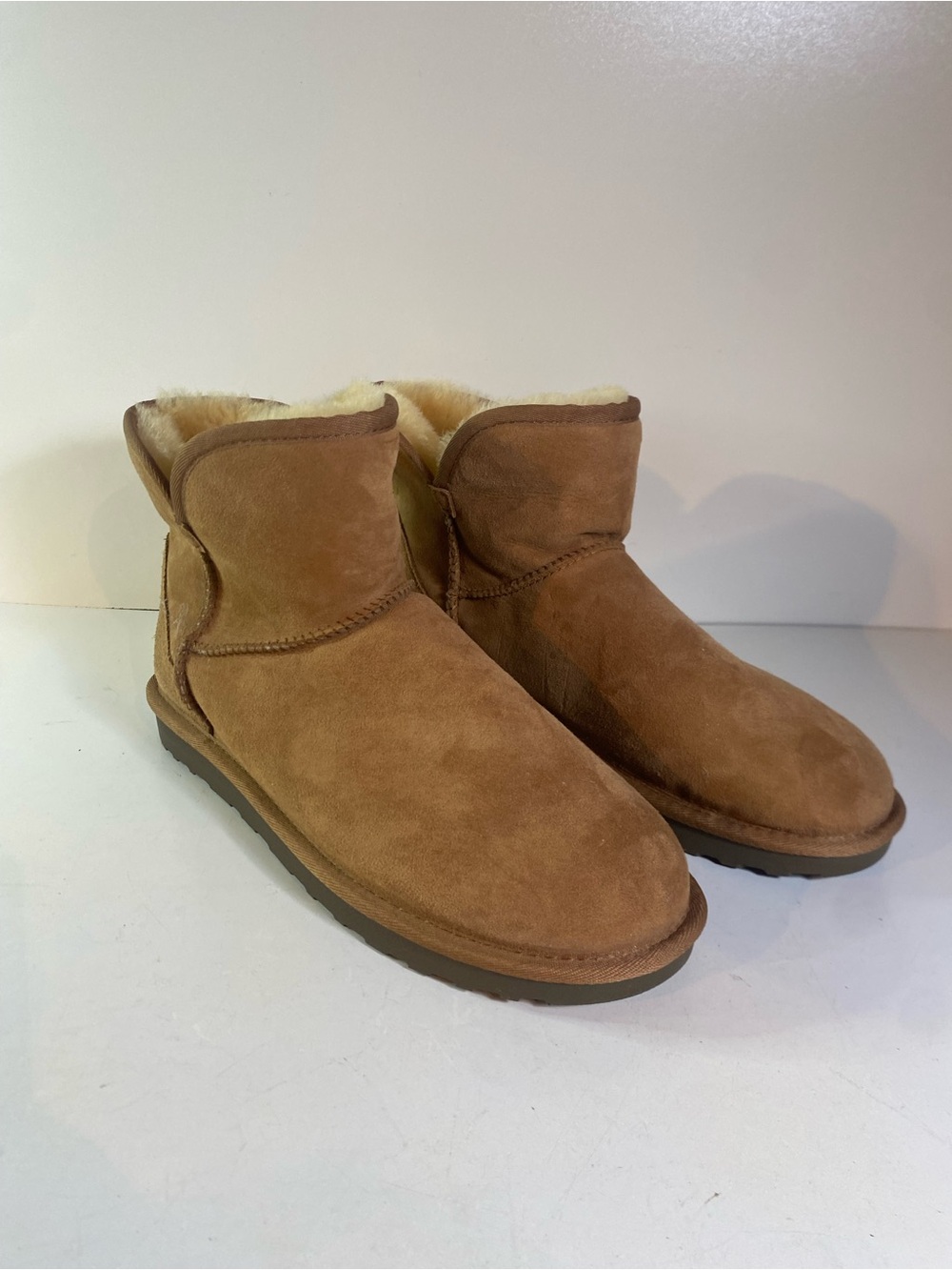 Kirkland Signature 100% Shearling Wool Lined Tan Suede Ankle Boots 
Size 11